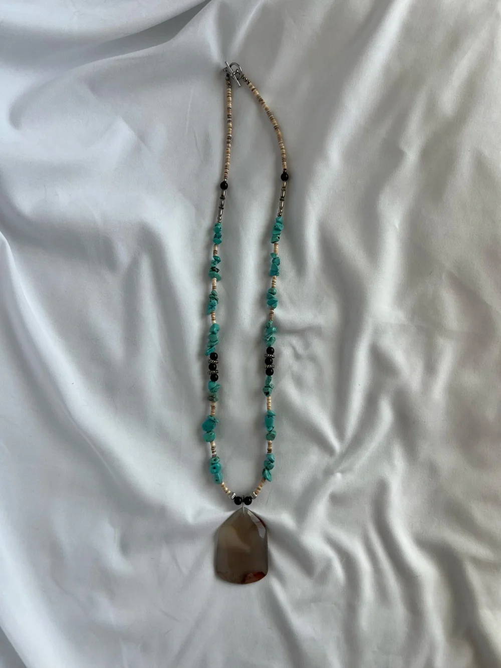 Turquoise Chip Bead Necklace with Agate Pendant - Women Jewelry - Picture 5 of 5